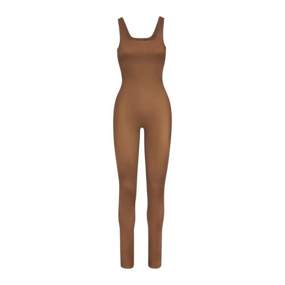 Skims All In One Square Neck Tank Onesie in Caramel XL - Picture 4 of 4